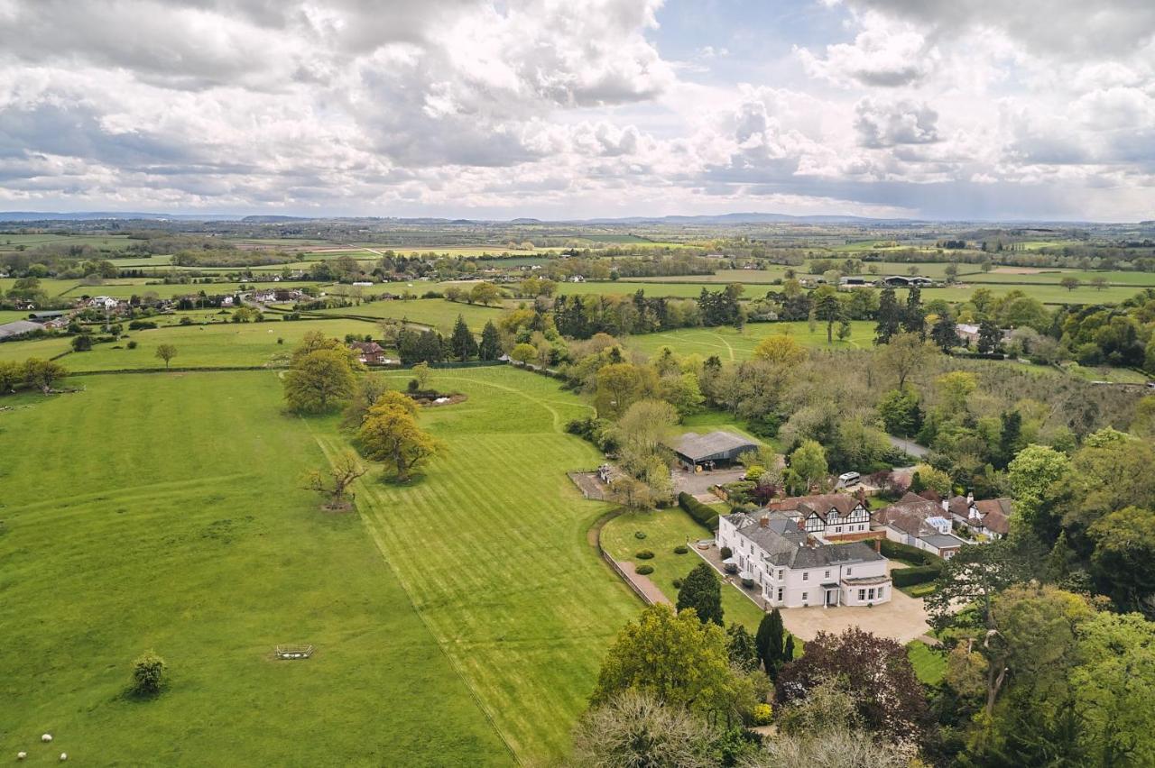 Equestrian Manor Vila Upton upon Severn Exterior foto