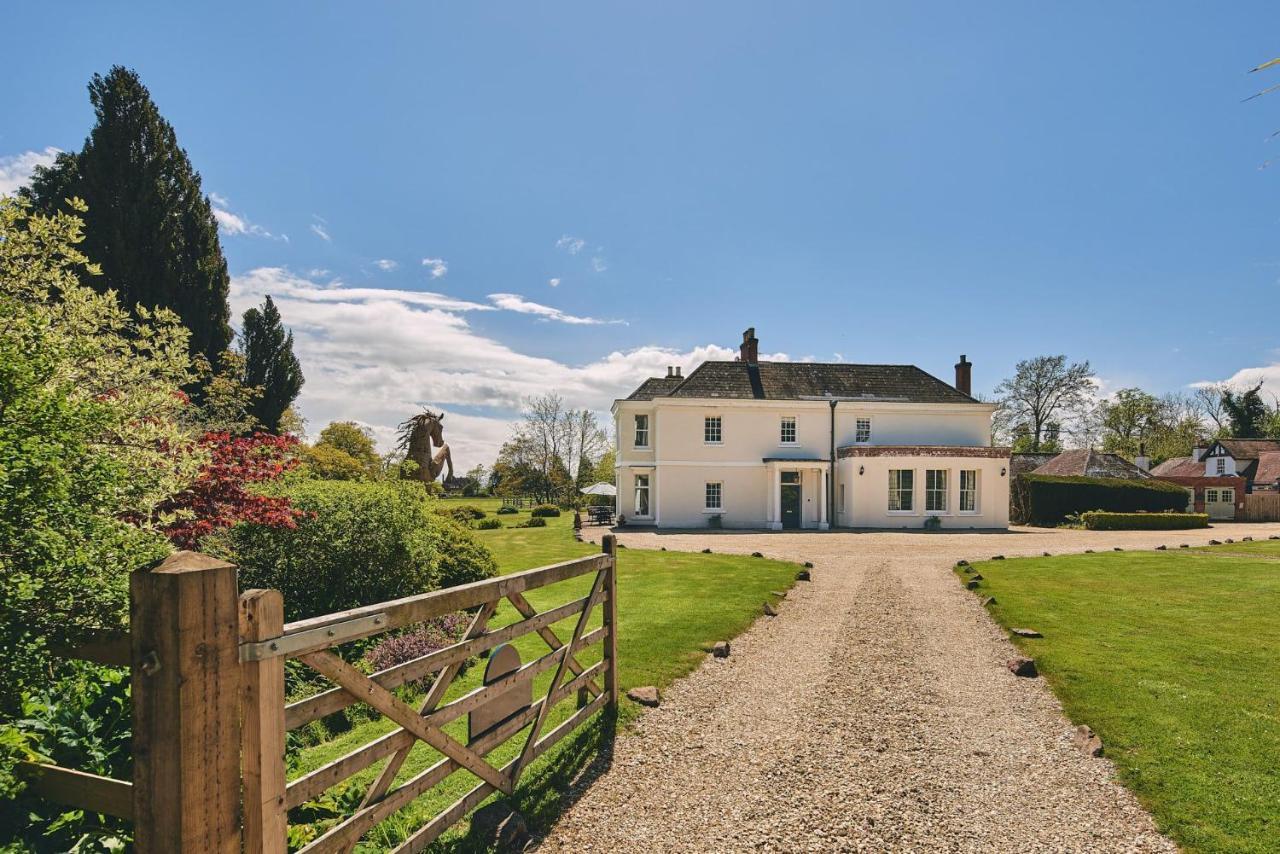 Equestrian Manor Vila Upton upon Severn Exterior foto