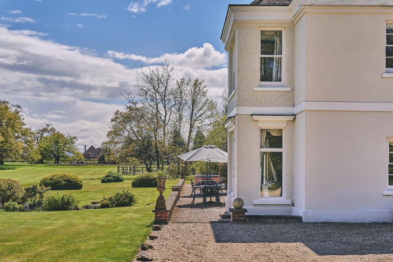 Equestrian Manor Vila Upton upon Severn Exterior foto